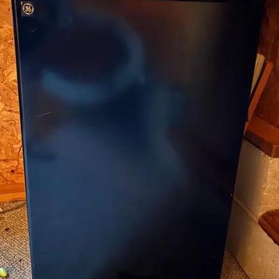 GE Black Compact Mini Fridge – Tested & Working
