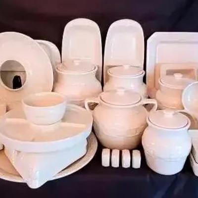 Longaberger Ivory Woven Traditions Pottery Collection – Canisters, Serving Pieces & Bakeware