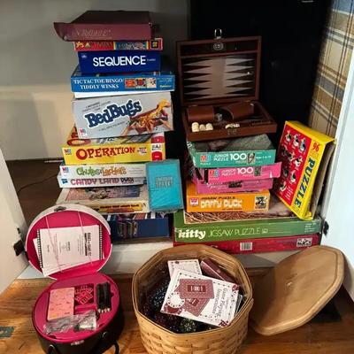 Games & Puzzle Collection Featuring Wrapped Barbie Bunco Set