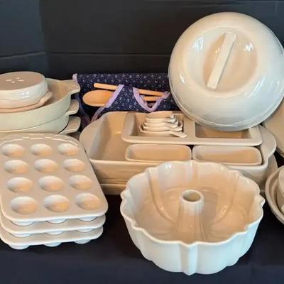 Longaberger White Pottery Bakeware Collection with Lids & Casserole Carrier