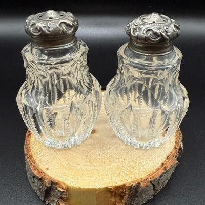 Set Of Crystal Salt & Pepper Shakers With Sterling Tops- 6.14 Grams
Lot #: 65
