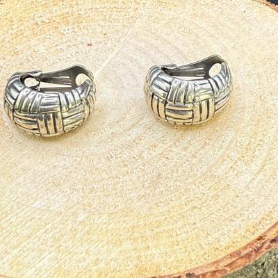 925 Silver Basket Weave Pattern Clip-on Earrings, 10.26 Grams
Lot #: 42