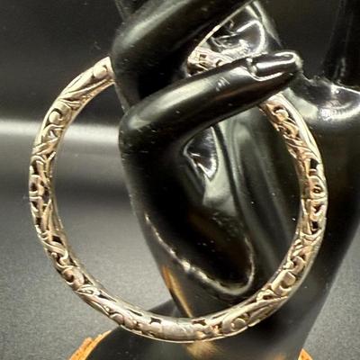 925 Silver Hawaiian Hinged Cuff Bracelet- 19.62 Grams
Lot #: 32