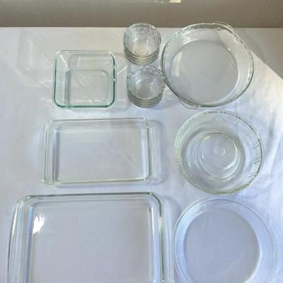 Lot of Assorted Clear Glass Bakeware – Pyrex & Ovenware