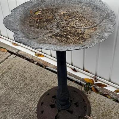 Vintage Cast-Iron Bird Bath with Decorative Bird Accent