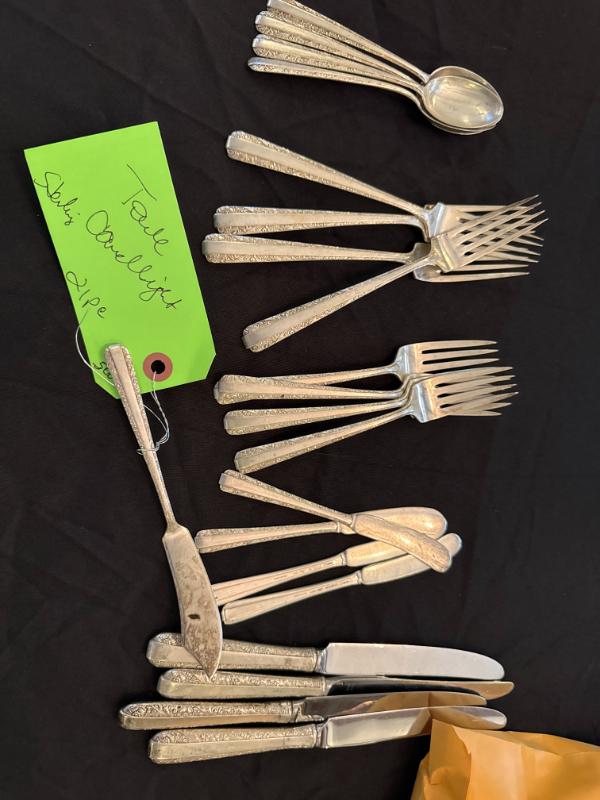 Sale Photo Thumbnail #4