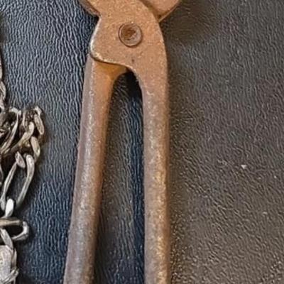 Small Antique Nippers