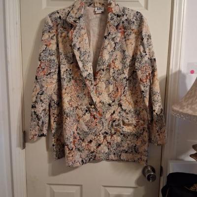 Sale Photo Thumbnail #39: 1980s Womens Blazer