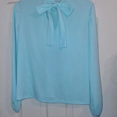 Sale Photo Thumbnail #38: Beautiful Robbins Egg Blue 1970s Top