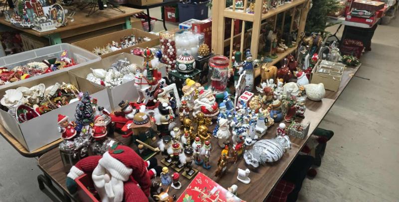 Sale Photo Thumbnail #11