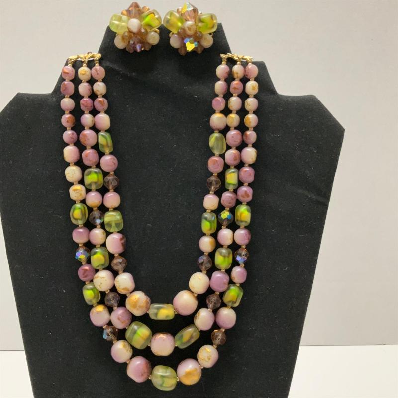 Sale Photo Thumbnail #33