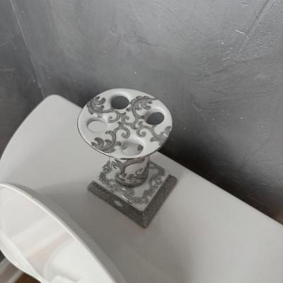 Sale Photo Thumbnail #189