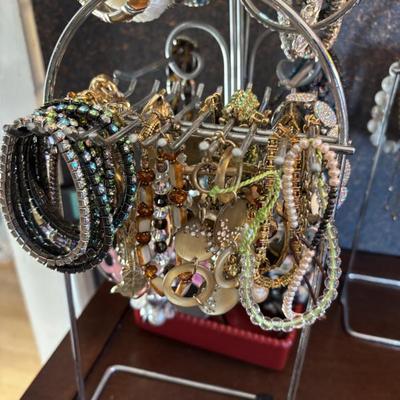 Sale Photo Thumbnail #98