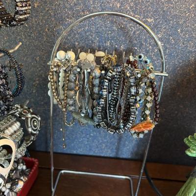 Sale Photo Thumbnail #96