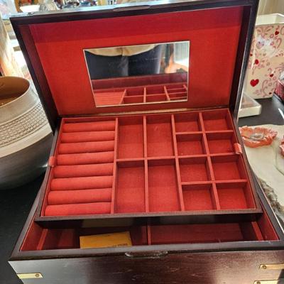 Sale Photo Thumbnail #360