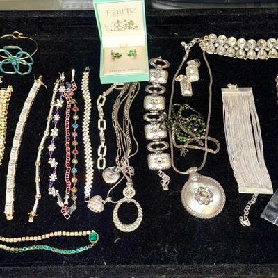 Sale Photo Thumbnail #237