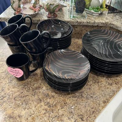 Sale Photo Thumbnail #152