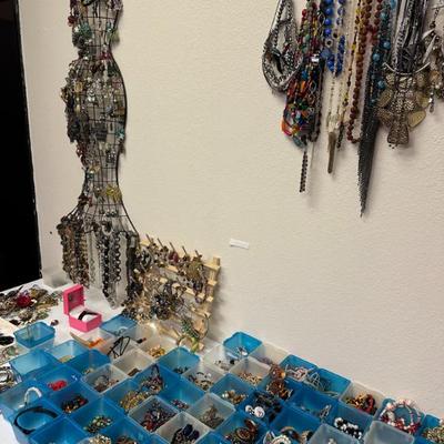 Sale Photo Thumbnail #7