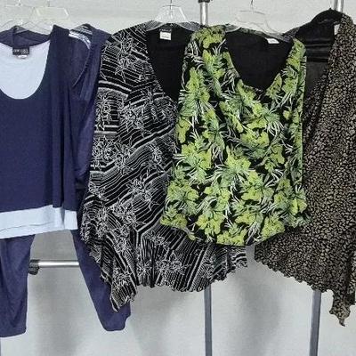 Women's Skirts and Tank Set Sizes Large By Citiknits and Attitudes 