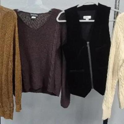 Women's Sweaters Size Medium Liz Claiborne Tommy Hilfiger and More 