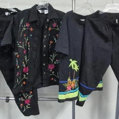 Women's Capri Sets Sizes Large By Studio West and Fine Line