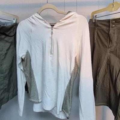 (2) Green Skirts And Blouse By Karen Kane, Patagonia, Athletic Sizes Large XL, 