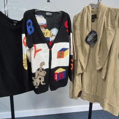 Women's Sweaters Sizes Medium By Iman White House Black Market 