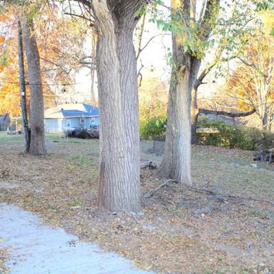 Sale Photo Thumbnail #33