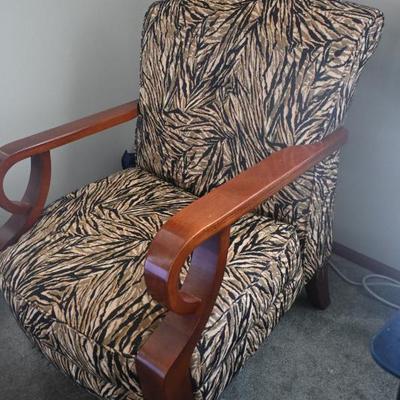 Sale Photo Thumbnail #9