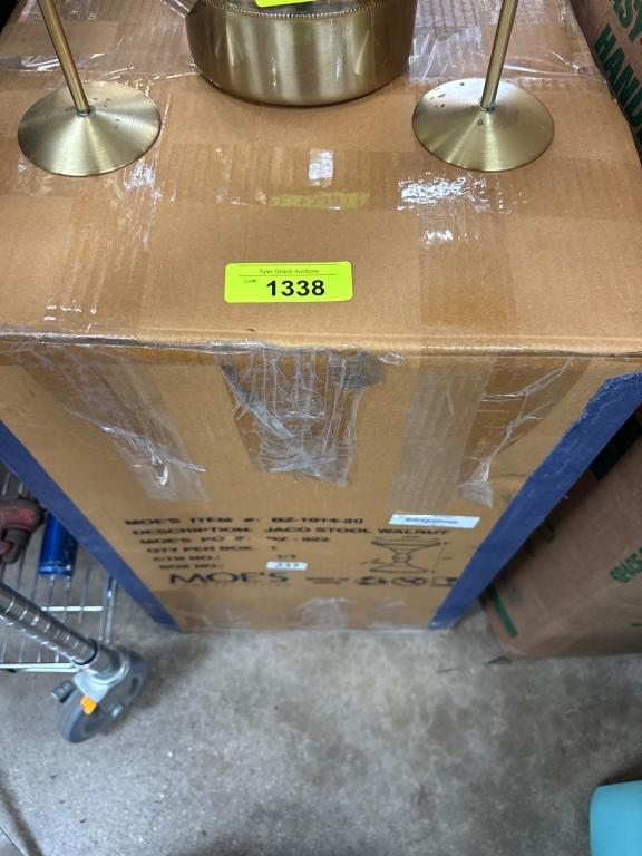 Sale Photo Thumbnail #388