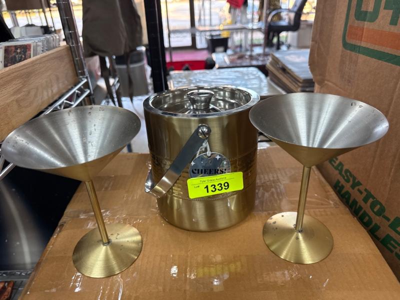 Sale Photo Thumbnail #389