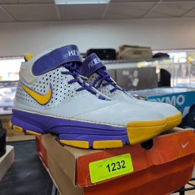 Sale Photo Thumbnail #282