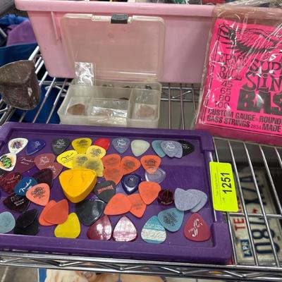 Sale Photo Thumbnail #301