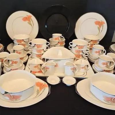 Luxembourg 1748 Iris Porcelain Fine China Collection