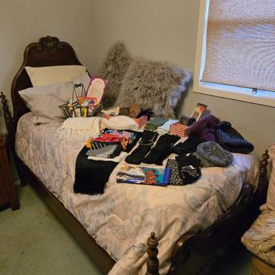 Sale Photo Thumbnail #37