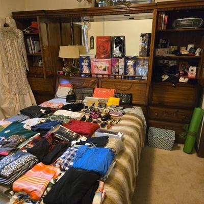 Sale Photo Thumbnail #65