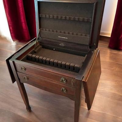 Sale Photo Thumbnail #181