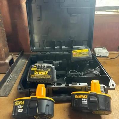 Mi163 dewalt double battery 18v charger set