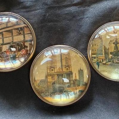 Mi200 vintage english glass paperweights