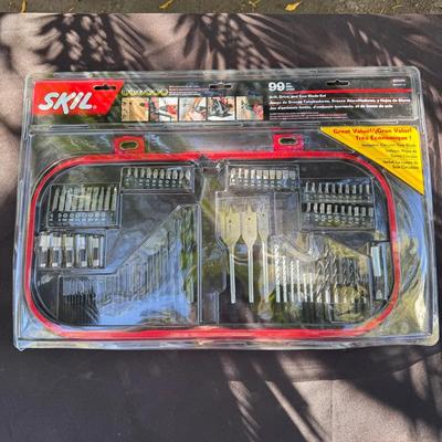 SKIL 99-Piece Drill Drive & Saw Blade Set New