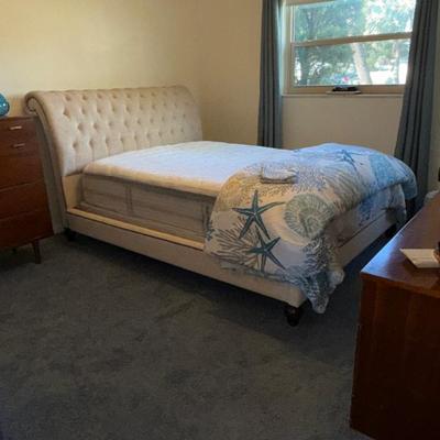 Sale Photo Thumbnail #145