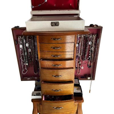 Sale Photo Thumbnail #6