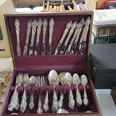 Sale Photo Thumbnail #17