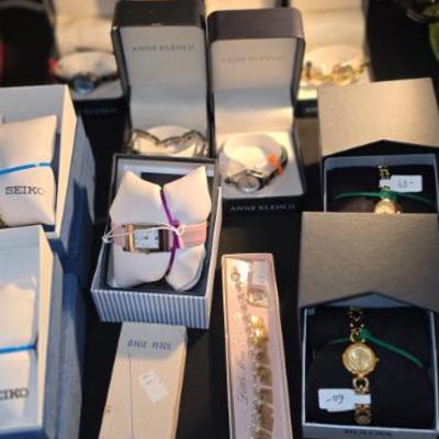 Sale Photo Thumbnail #164