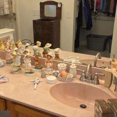 Sale Photo Thumbnail #121