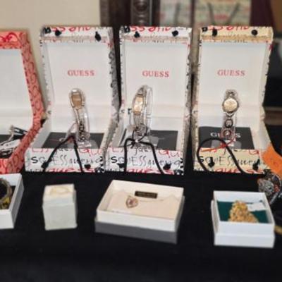 Sale Photo Thumbnail #168