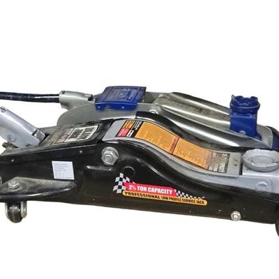 Sale Photo Thumbnail #113: 2 and half ton jacks