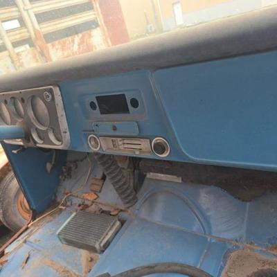 1971 K20  factory 4 wheel drive with complete suspension lift