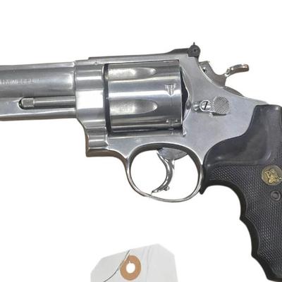 Sale Photo Thumbnail #43: Smith & Wesson 44 mag model 629