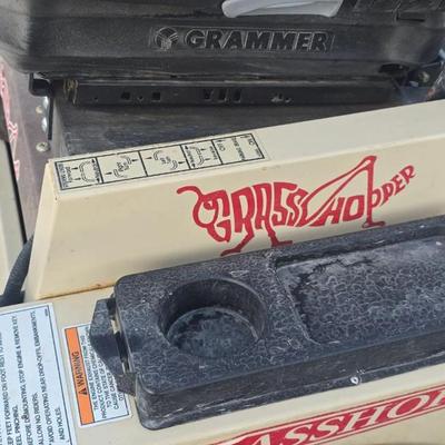 Sale Photo Thumbnail #22: Grasshopper zero turn mower 61 inch cut with bagger